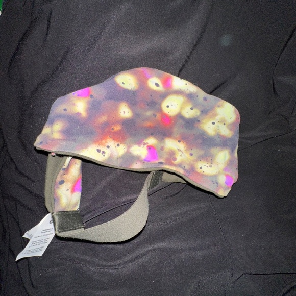 Lululemon Reversible Wide Headband – Green & Pink - Picture 3 of 5